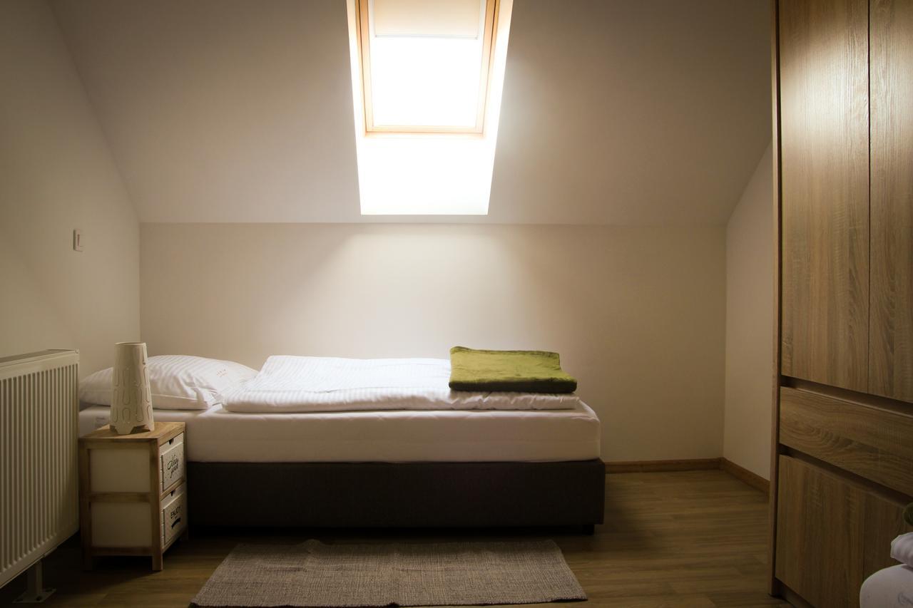 אוסילק Apartmani Mursa מראה חיצוני תמונה