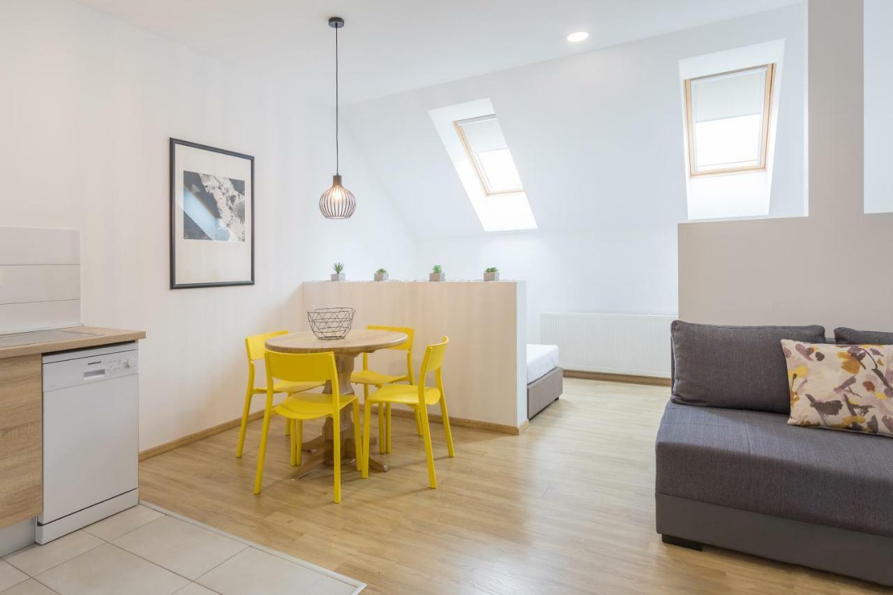 אוסילק Apartmani Mursa מראה חיצוני תמונה
