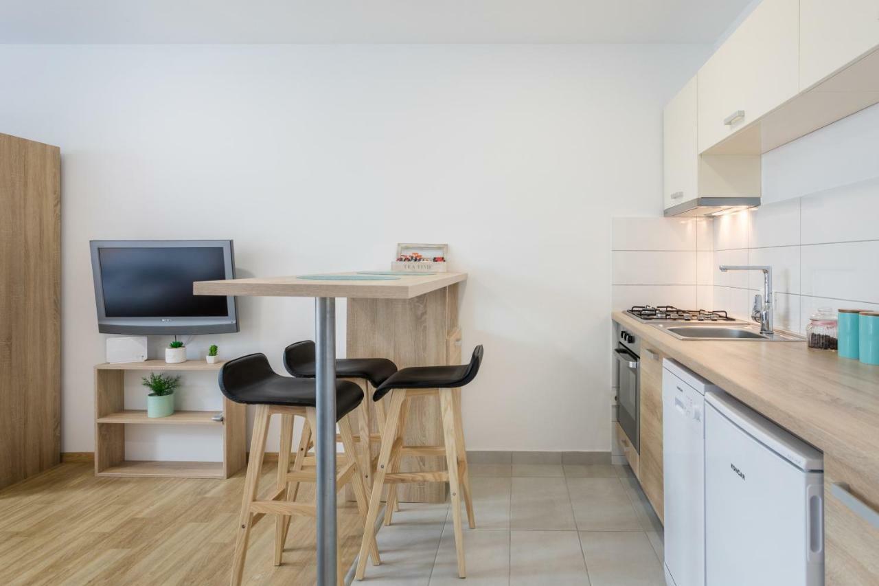 אוסילק Apartmani Mursa מראה חיצוני תמונה